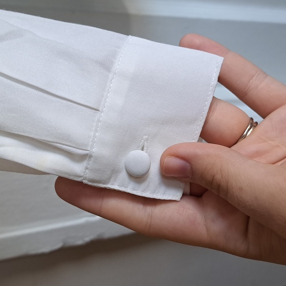 Size L 1990s Vintage Blouse - Fun Embroidered white button down - Cow embroidery - Picture 9 of 12